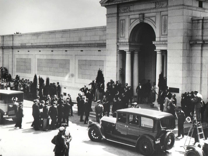 Rudolph Valentino's funeral at Hollywood Forever