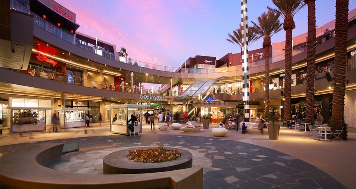 Santa Monica Place Courtyard | Photo courtesy of Santa Monica Place Mall