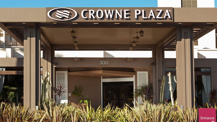 Crowne Plaza Redondo Beach & Marina Hotel 