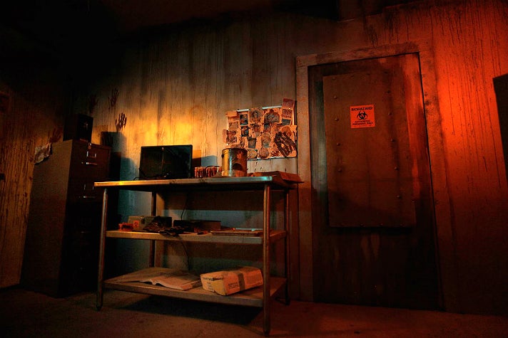 Room 1986: Zombie at Escape Hotel Hollywood