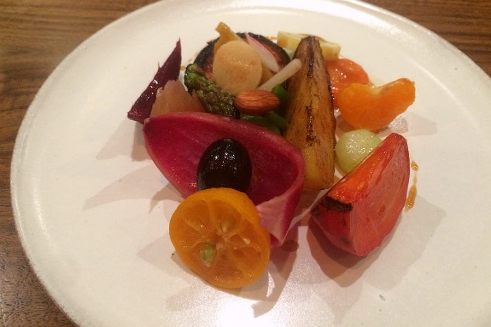 "Veggie and fruit plate" at Le Comptoir