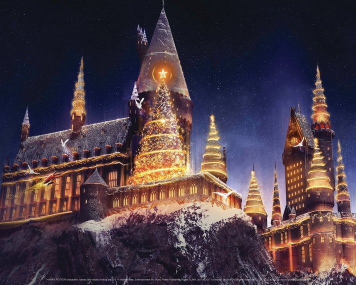 Christmas at Wizarding World of Harry Potter at Universal Studios Hollywood