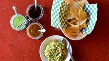 Guacamole con Chips at Mexicanos 30-30