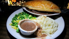 Steak, Guinness &amp; Mushroom Pie at Ye Olde King&#039;s Head