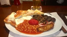 King Size Breakfast at the Cock &#039;n Bull British Pub