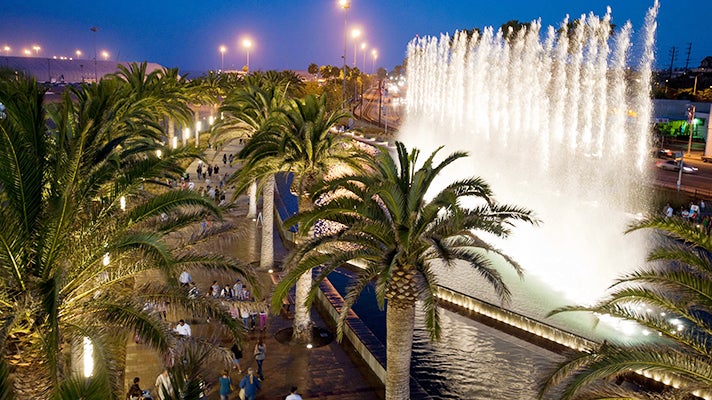 Fanfare Fountains at Gateway Plaza in the Port of Los Angeles