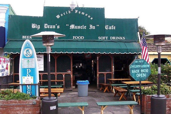 Big Dean&#039;s Oceanfront Cafe